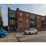 Central Belfast Apartments: Cromwell