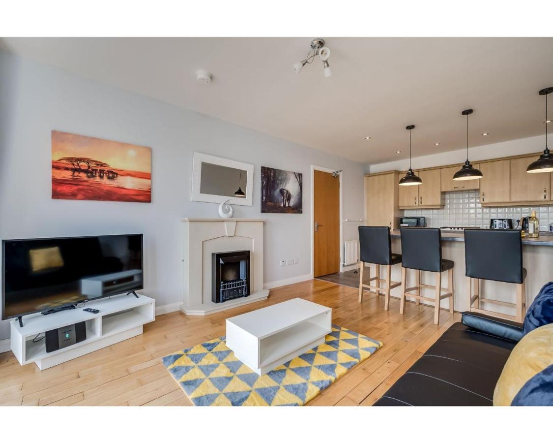 Apartments: Cromwell