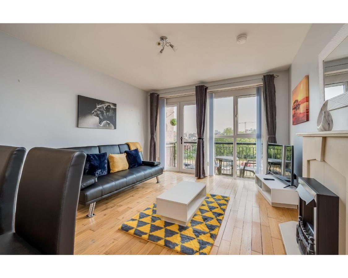 Apartments: Cromwell * Belfast